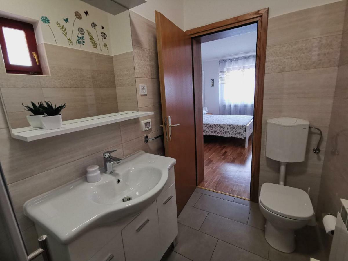 Apartment Mita Grožnjan Εξωτερικό φωτογραφία